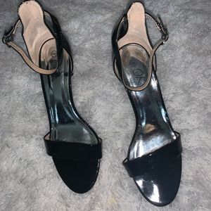 🚨🔥2️⃣TIMES 💥HOSTPICK 🎊🎉🎈Pre loved heeled sandals 👡